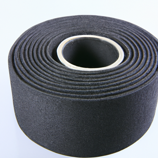 China's high-quality and cheap black polyester felt bonded felt strip is rolled and grounded,